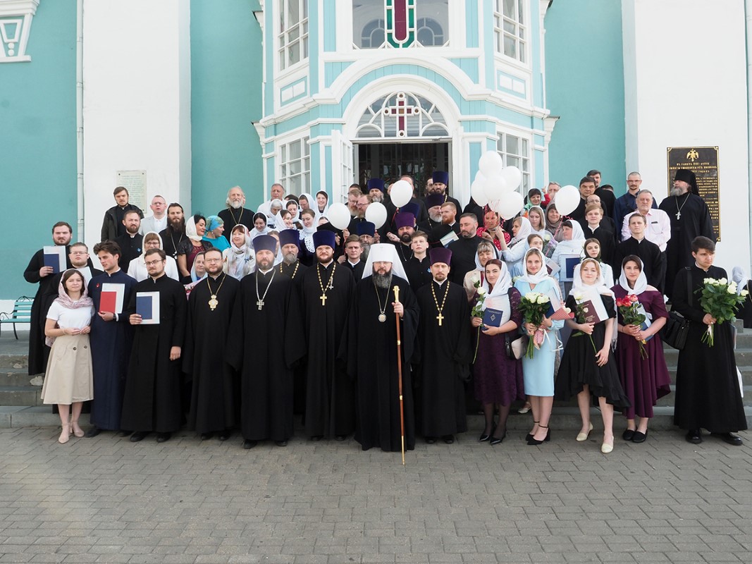 В Смоленской православной духовной семинарии состоялся Выпускной акт
