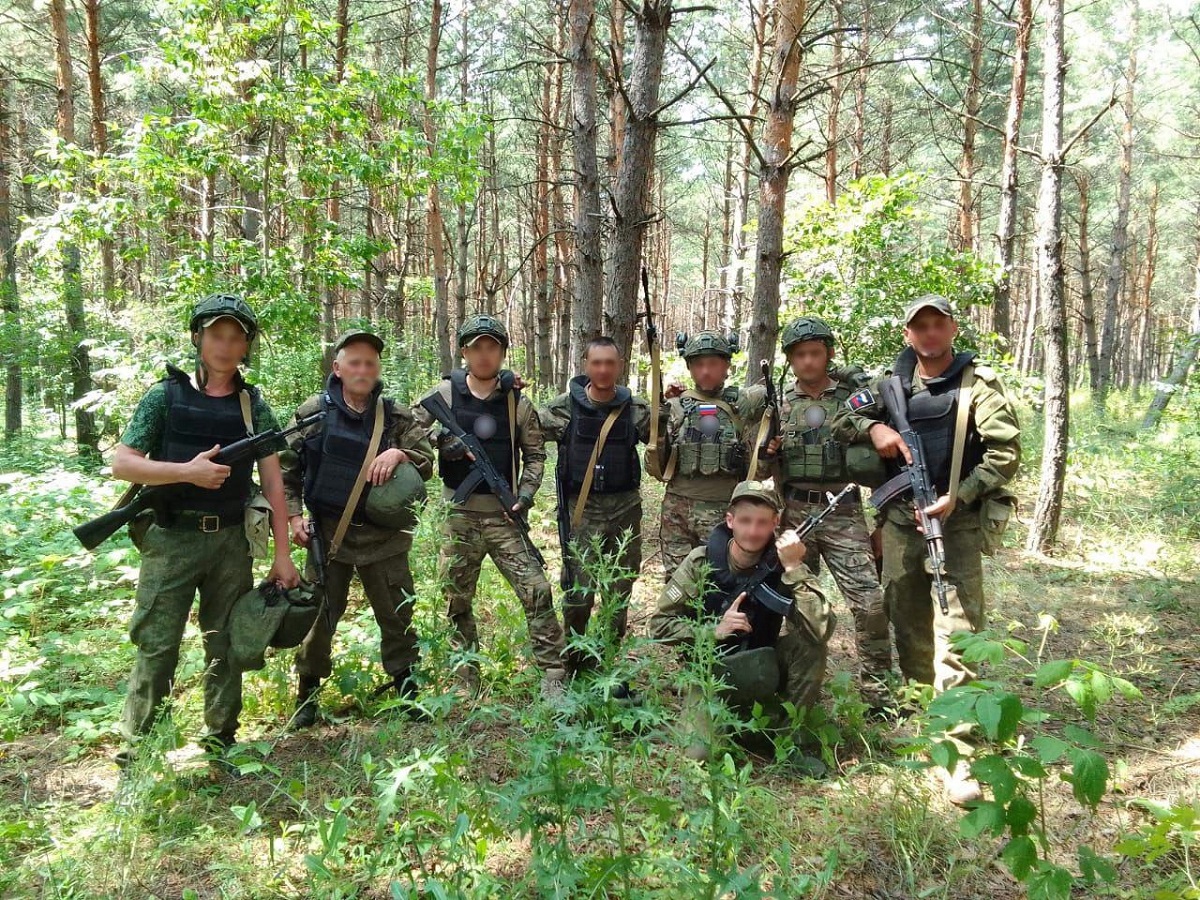 Контрактники из Смоленской области рассказали о важности защиты Родины