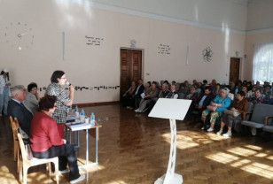В Смоленске горожане и эксперты обсудили, как избежать переплат за общедомовые нужды