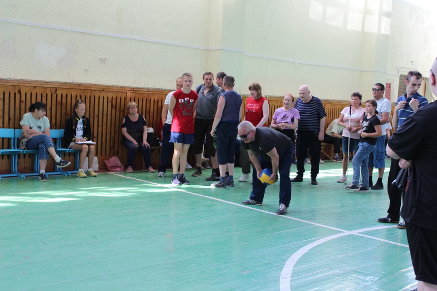 В Смоленске провели соревнования среди людей с ограниченными возможностями здоровья