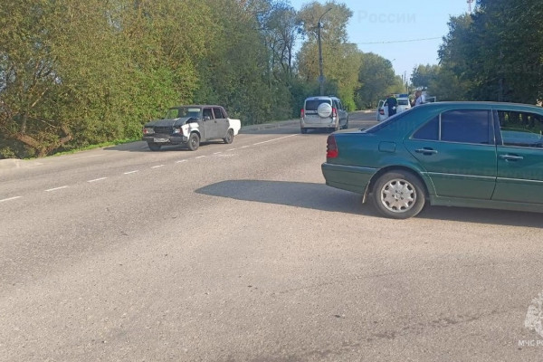 В Краснинском районе Смоленской области столкнулись два автомобиля
