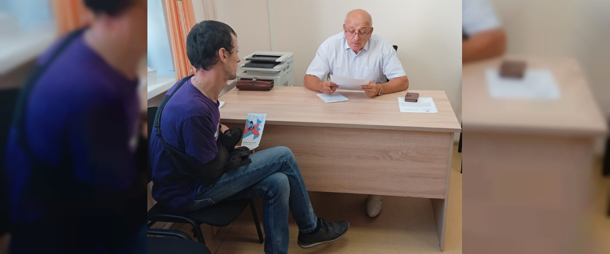 В филиале фонда «Защитники Отечества» прошел прием Уполномоченного по правам человека в Смоленской области