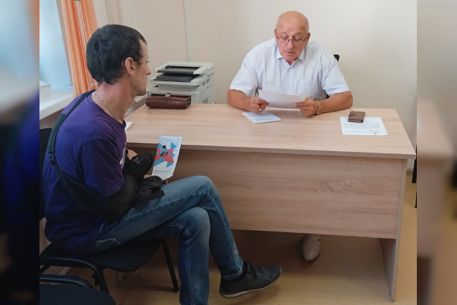 В филиале фонда «Защитники Отечества» прошел прием Уполномоченного по правам человека в Смоленской области