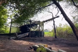 Артиллерия уничтожает бронетехнику и укрепления ВСУ на Купянском направлении