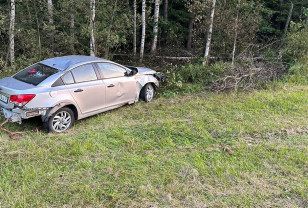 В Смоленской области в результате ДТП пострадал 35-летний пассажир Chevrolet Cruze