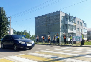 В Хиславичском районе провели акцию «Внимание, водитель! Ученики пошли в школу!»