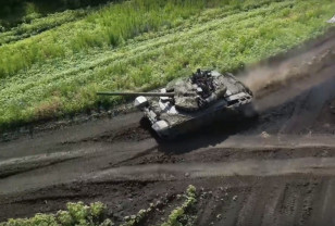 Танковые экипажи группировки войск «Запад» громят противника на Купянском направлении СВО