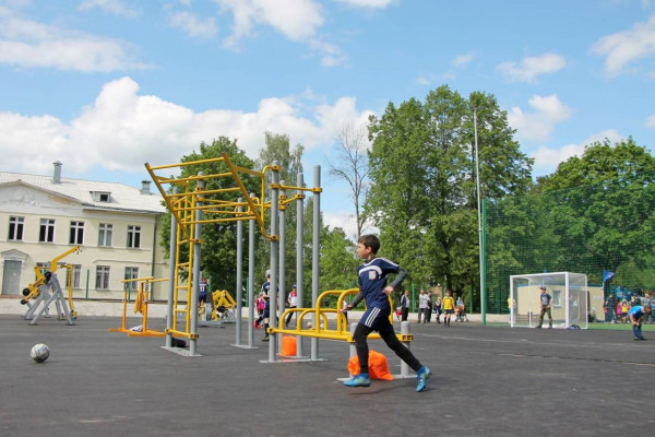 7 физкультурно-оздоровительных комплексов построили в Смоленской области