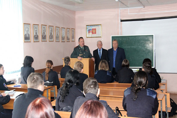 В Смоленске в рамках проекта «Наставничество в ОВД» провели мастер-классы