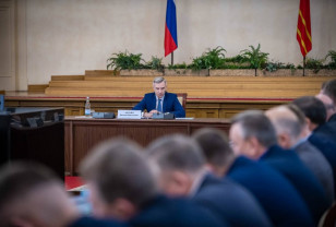 Василий Анохин обсудил с главами районов вопрос организации уборки снега на Смоленщине