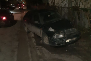 В Смоленске нетрезвый водитель врезался в металлические ворота