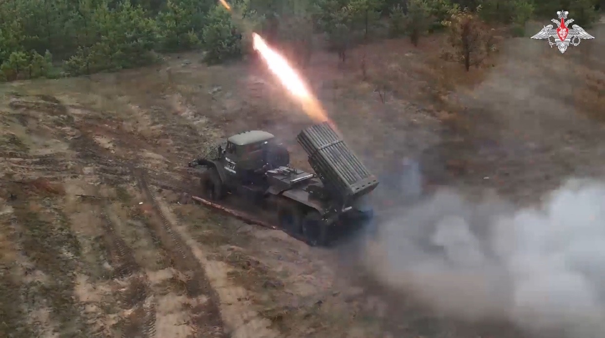 ВС РФ нанесли огневое поражение по местам сосредоточения живой силы и техники ВСУ в ДНР