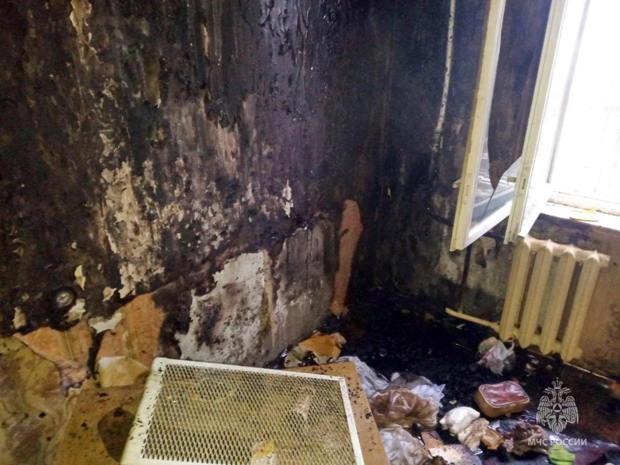 В Ярцеве на проспекте Металлургов произошёл пожар в квартире