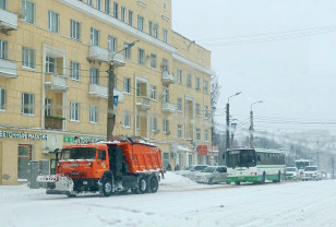 В Смоленске временно закрыли въезды для большегрузов