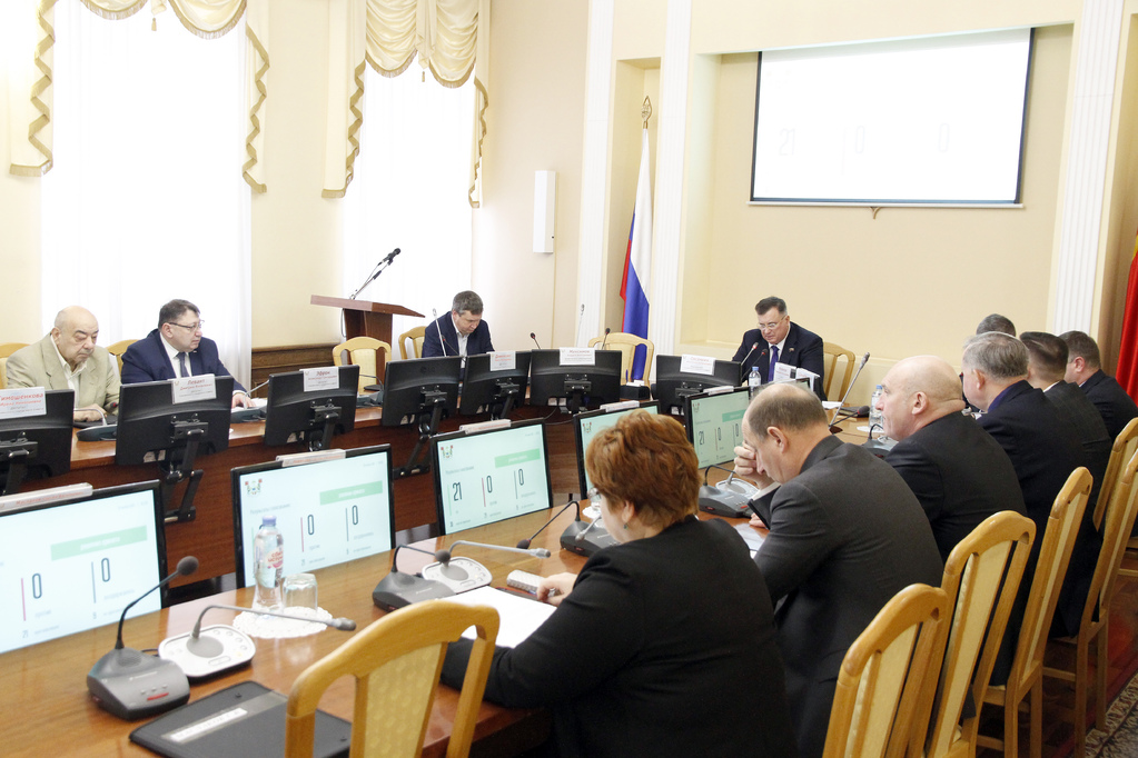 Горсовет внёс изменения в бюджет города Смоленска