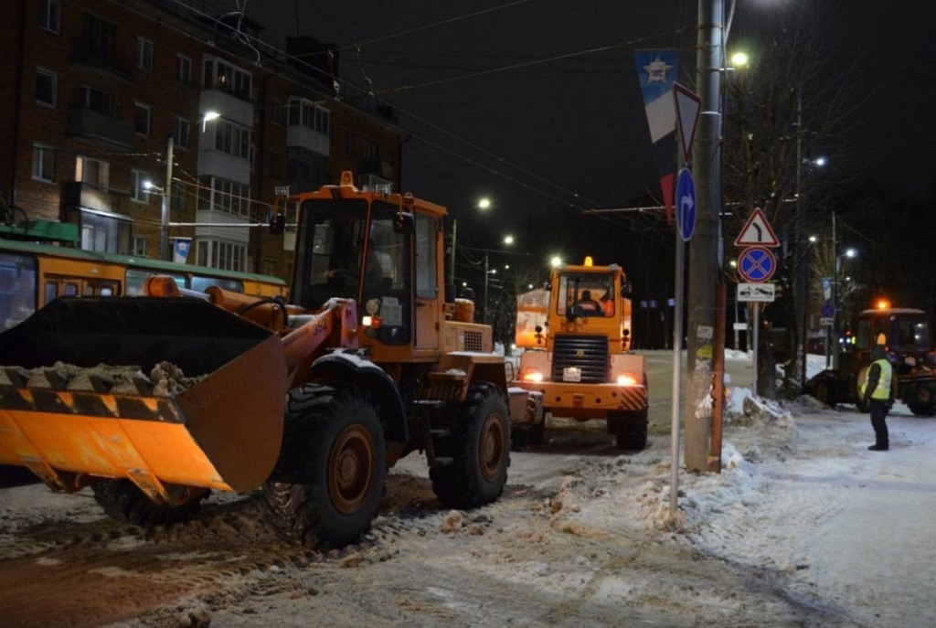 Ночью в Смоленске пройдут основные работы по уборке снега