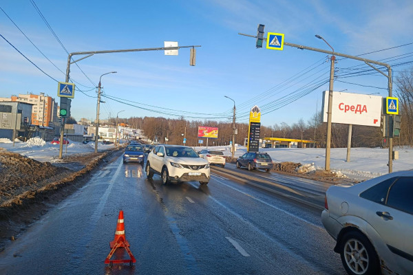 Следствие ищет очевидцев ДТП на проспекте Строителей в Смоленске
