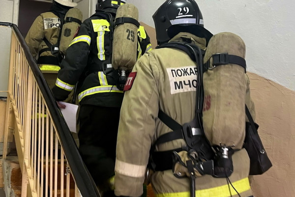 В Смоленской области спасатели проводят подготовку к безопасным праздникам