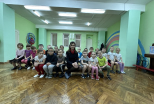 Смоленские госавтоинспекторы провели обучающие занятия в детских садах