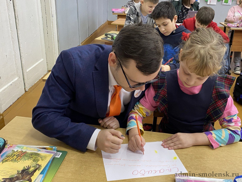 146 школ Смоленской области присоединятся к проекту «Навигаторы детства» в 2024 году
