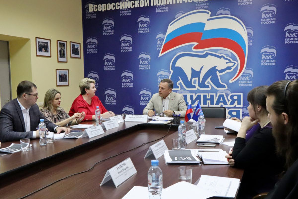В Смоленске обсудили развитие проекта по самореализации жителей региона