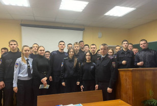 Линейный отдел МВД России на станции Смоленск участвует во Всероссийской акции «Студенческий десант»