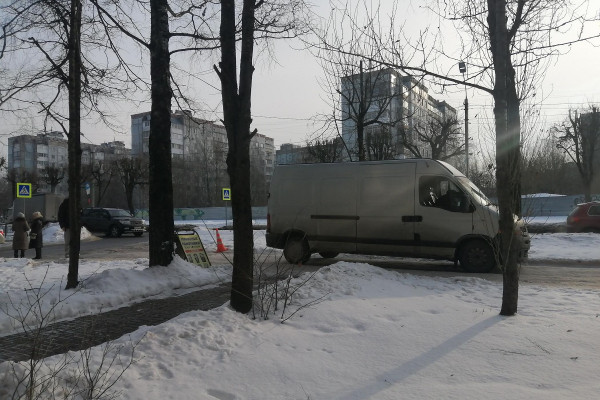 В Смоленске на улице Нахимова сбили 30-летнего пешехода