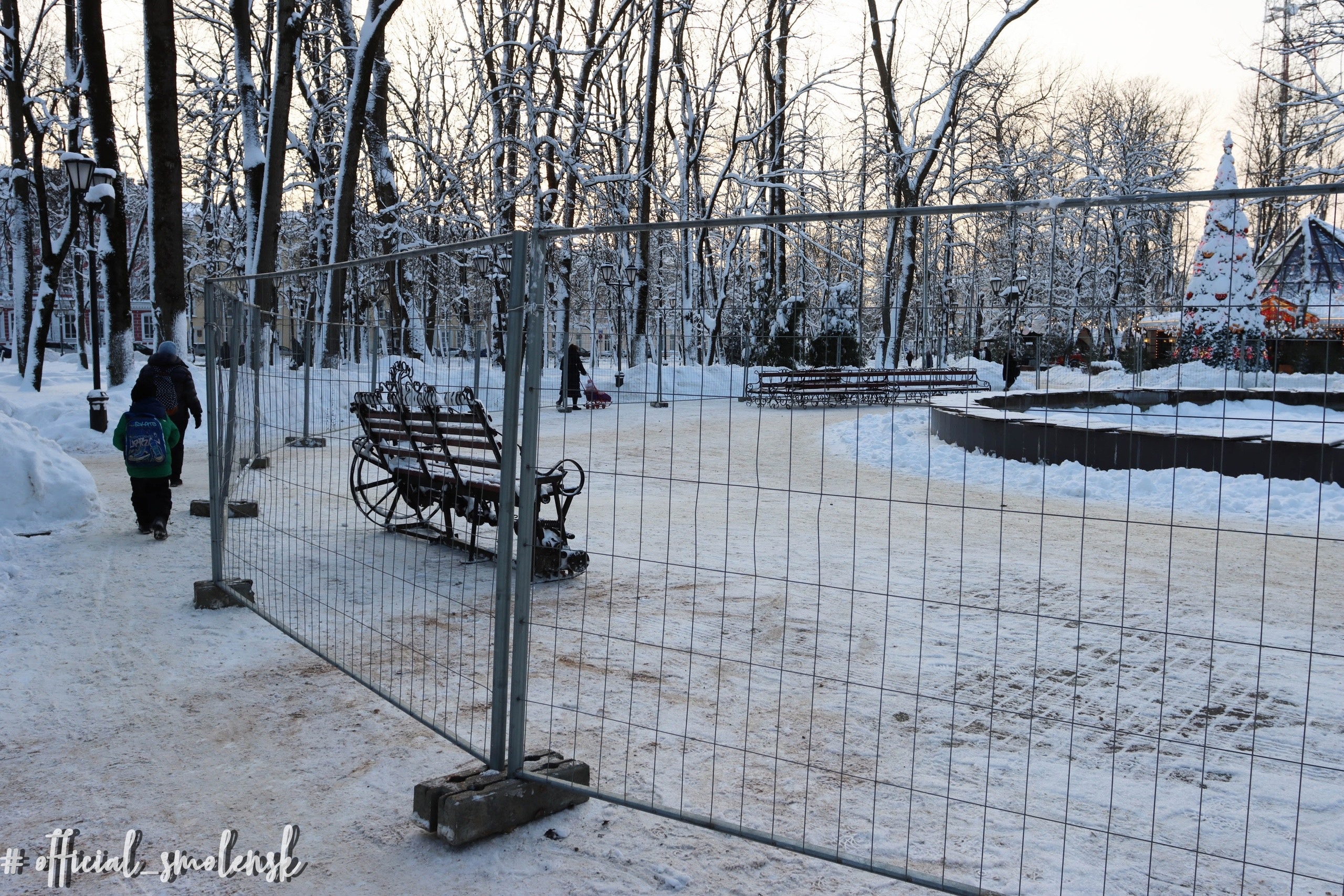 В Смоленске временно оградят территорию парка им. М.И. Глинки