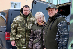 Смоленские единороссы и волонтёры отправились с гуманитарным грузом к бойцам СВО