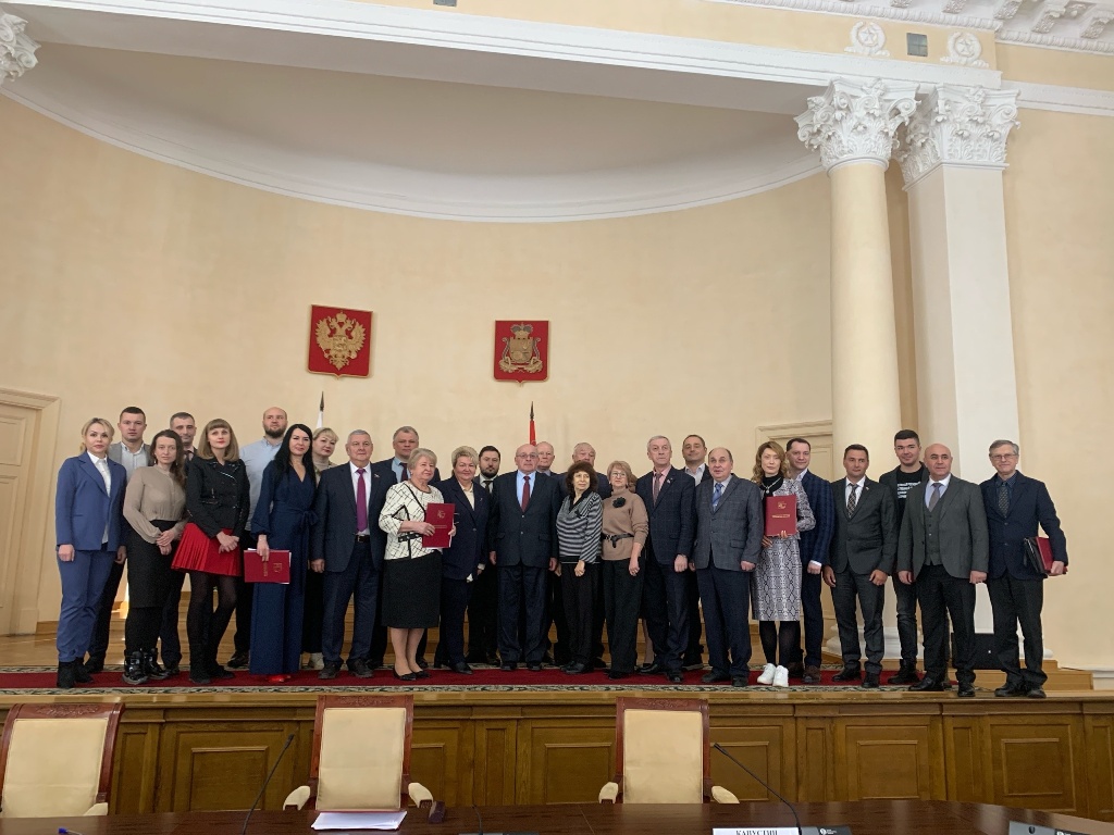 Общественная палата Смоленской области подписала ряд соглашений о сотрудничестве в сфере общественного наблюдения за выборами Президента РФ