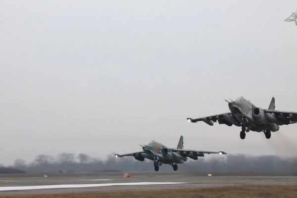 Штурмовики Су-25 атаковали подразделения ВСУ на Донецком направлении