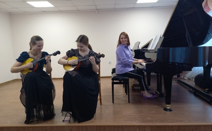 В детской музыкальной школе №5 Смоленска состоялся отчетный концерт