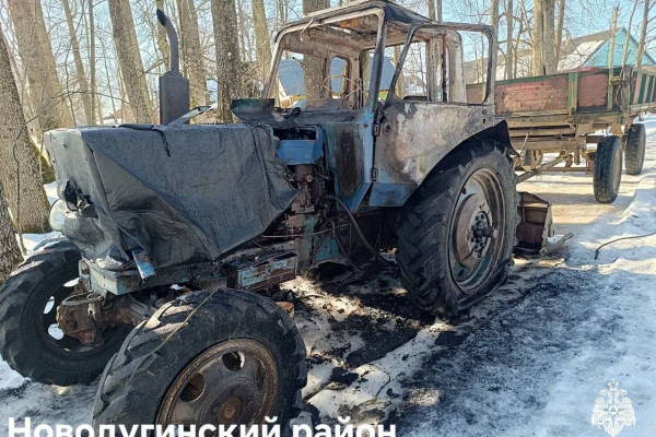 В Смоленской области в один день горели два трактора