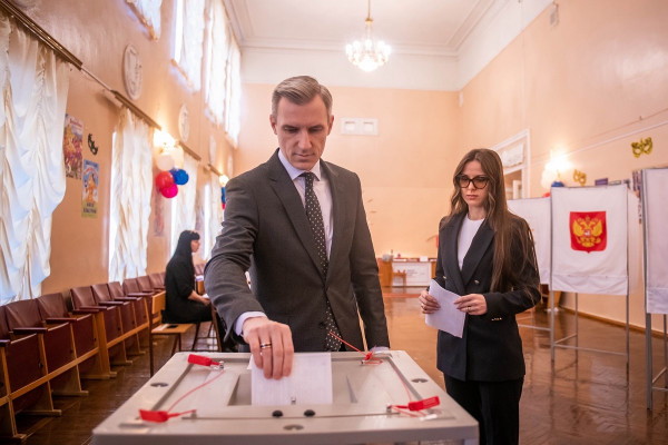 Губернатор Смоленской области Василий Анохин уже проголосовал