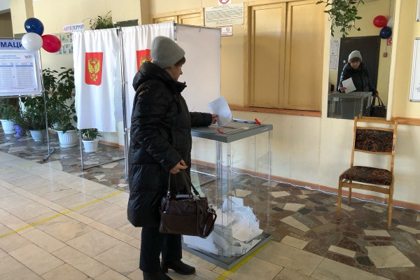 Монастырщинский район активно участвует в выборах президента России