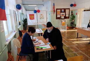 Священнослужители Смоленской епархии приняли участие в выборах президента 