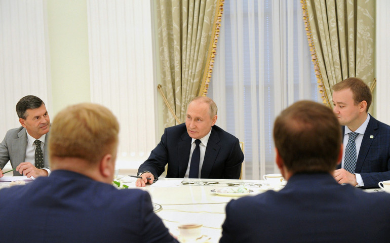 Владимир Путин назвал конкурс «Лидеры России» крутым