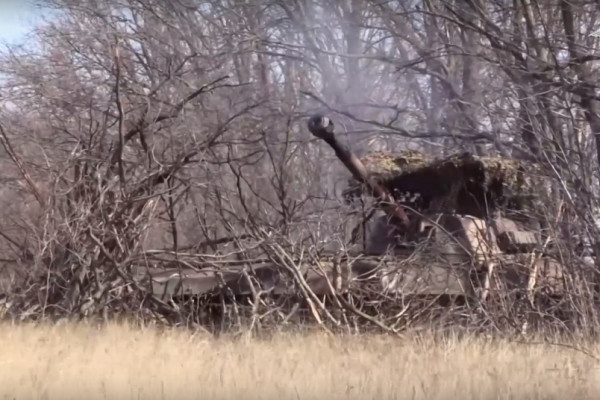 Артиллеристы бригады морской пехоты уничтожают позиции ВСУ 