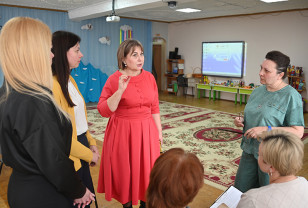 В Смоленской области обсудили взаимодействие между школами и семьями