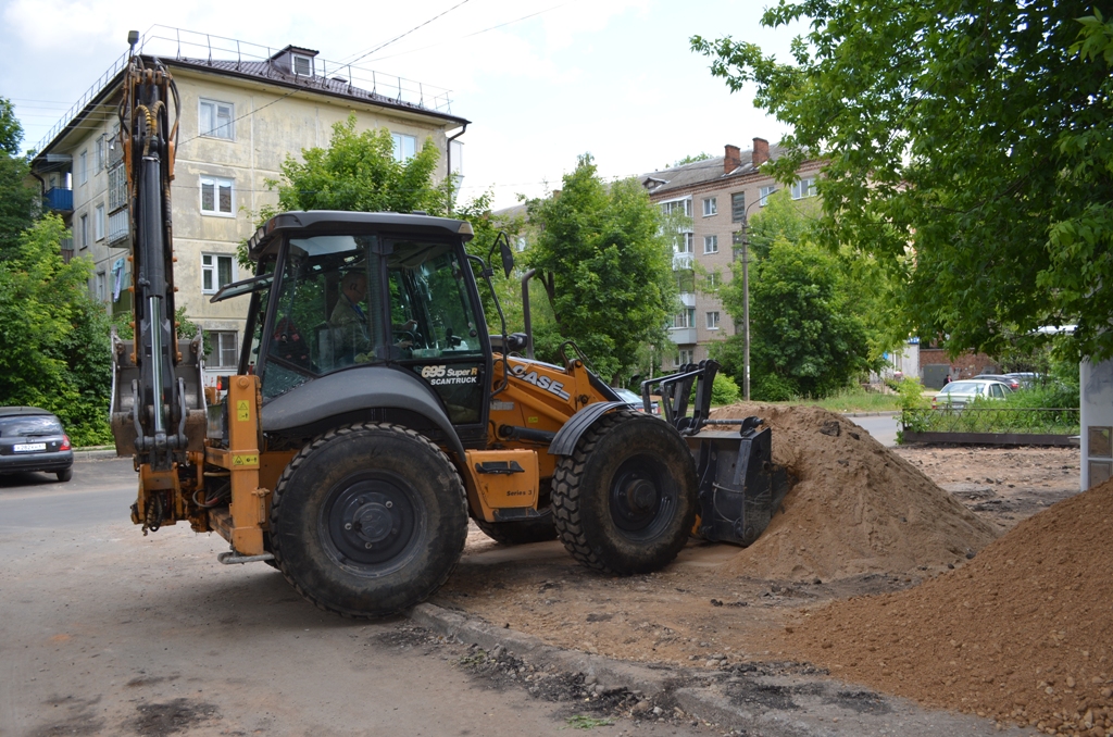В городе Смоленске продолжается ремонт улиц