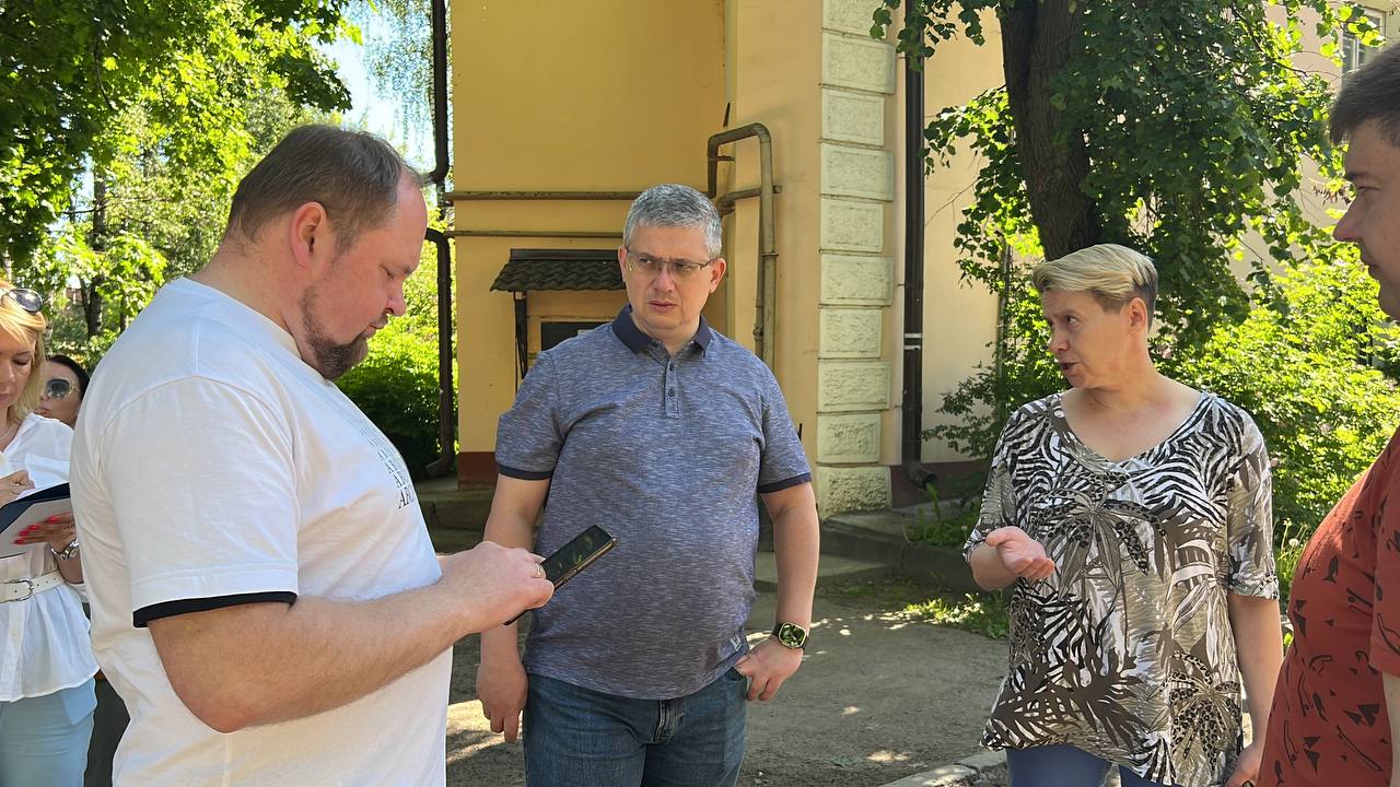 Глава Смоленска взял на контроль исполнение поручений по улице Фурманова