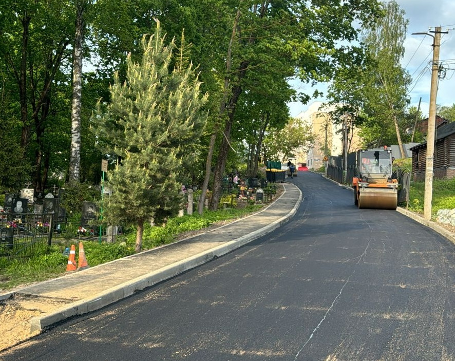 В Смоленске в рамках нацпроекта ремонтируют переулок Окопный