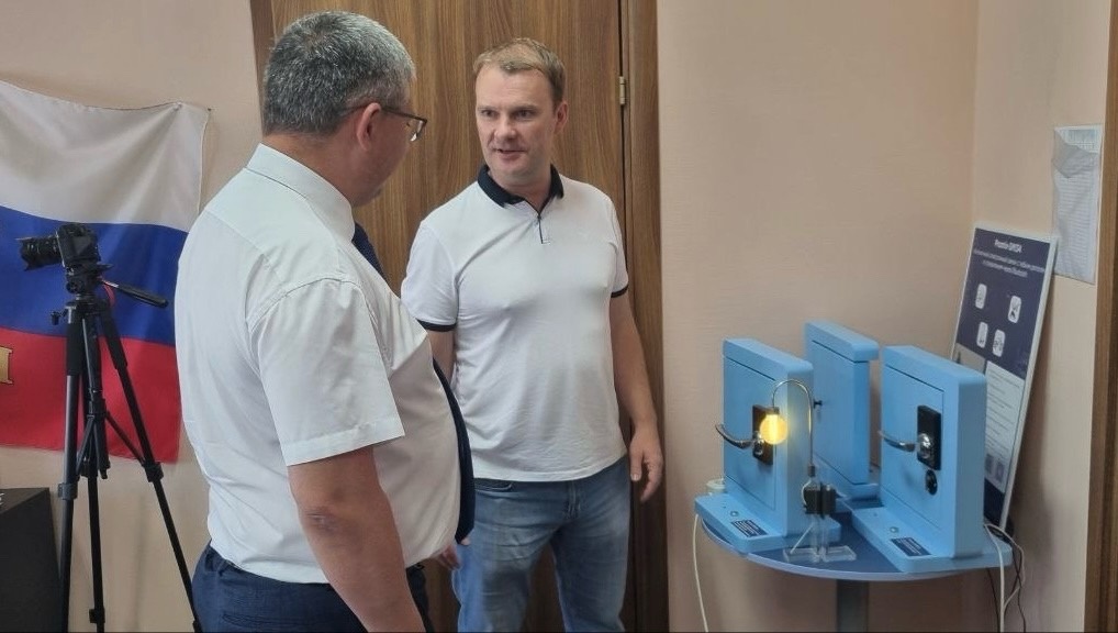 Глава города Александр Новиков посетил смоленский Инженерно-технический центр