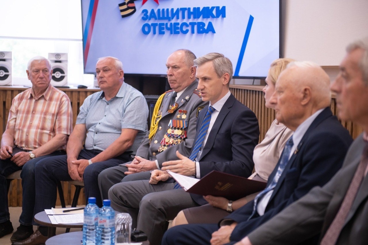  Василий Анохин заявил о создании в Смоленской области Ассоциации участников спецоперации