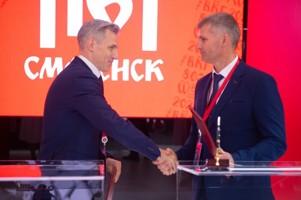 Ещё девять соглашений подписал Василий Анохин на ПМЭФ-2024