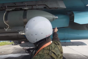 Экипаж самолета Су-34 уничтожил опорный пункт и живую силу противника