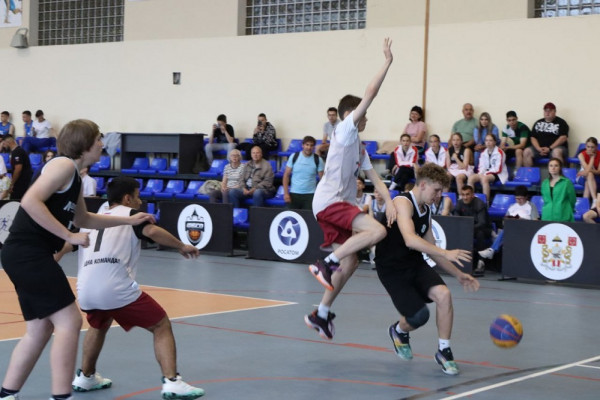 В Смоленске стартовал масштабный всероссийский турнир по баскетболу