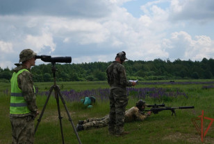В Смоленской области росгвардейцы соревновались в стрельбе из ручного стрелкового оружия