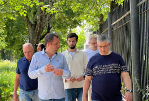 Глава города Смоленска оценил обновление Лопатинского сада