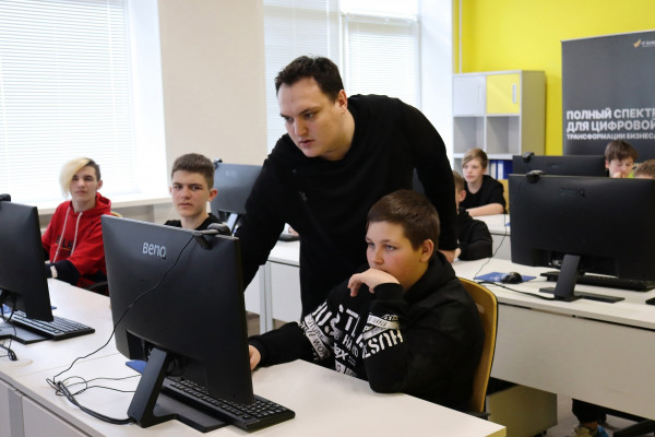 Смоленский учитель информатики – абсолютный победитель премии «Яндекс Учебника»
